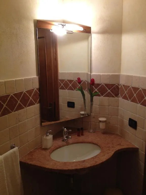 Farm stay Casa Del Colombaio Villa San Gimignano Italy